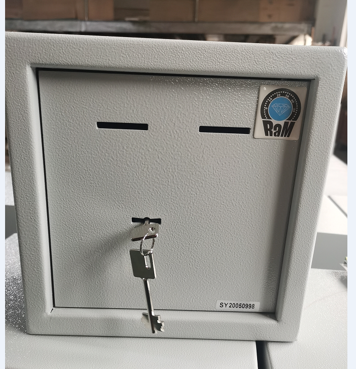 גנב מתכנן וגנב מזדמן